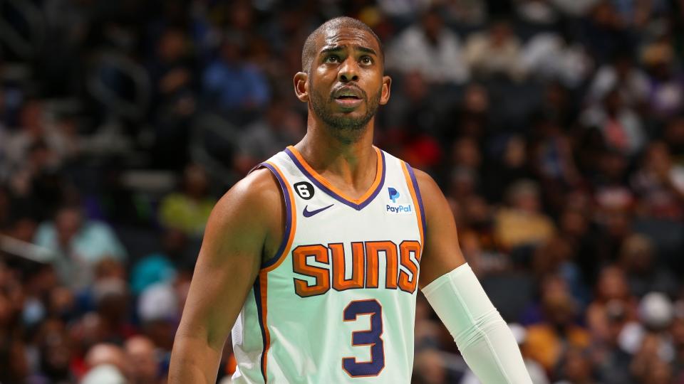 Phoenix Suns cambia a Chris Paul por Bradley Beal